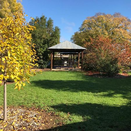 River Country Inn (Adults Only) Moama Bagian luar foto