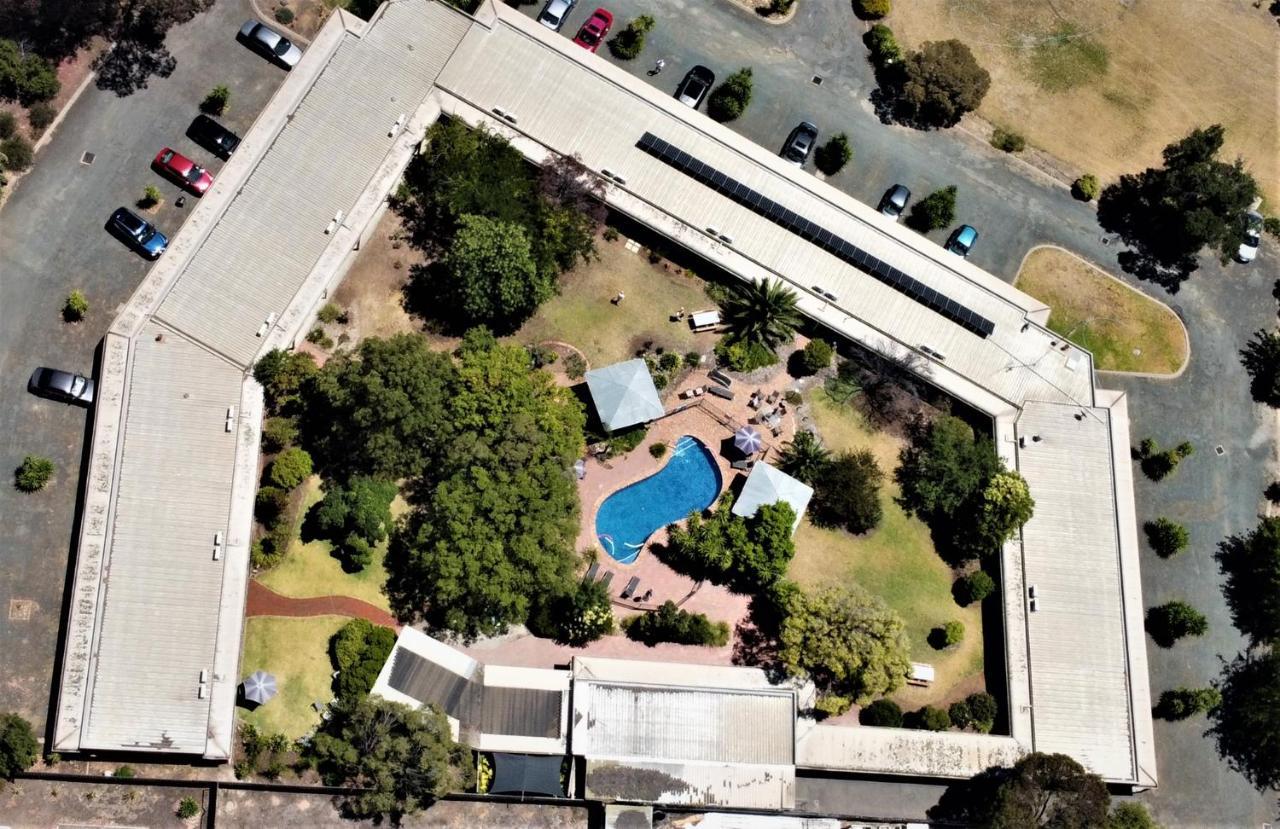 River Country Inn (Adults Only) Moama Bagian luar foto