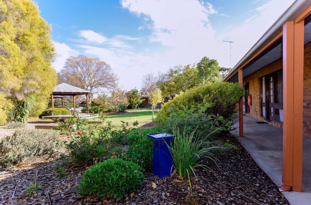 River Country Inn (Adults Only) Moama Bagian luar foto