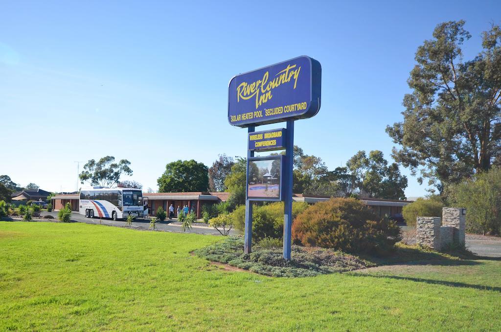 River Country Inn (Adults Only) Moama Bagian luar foto