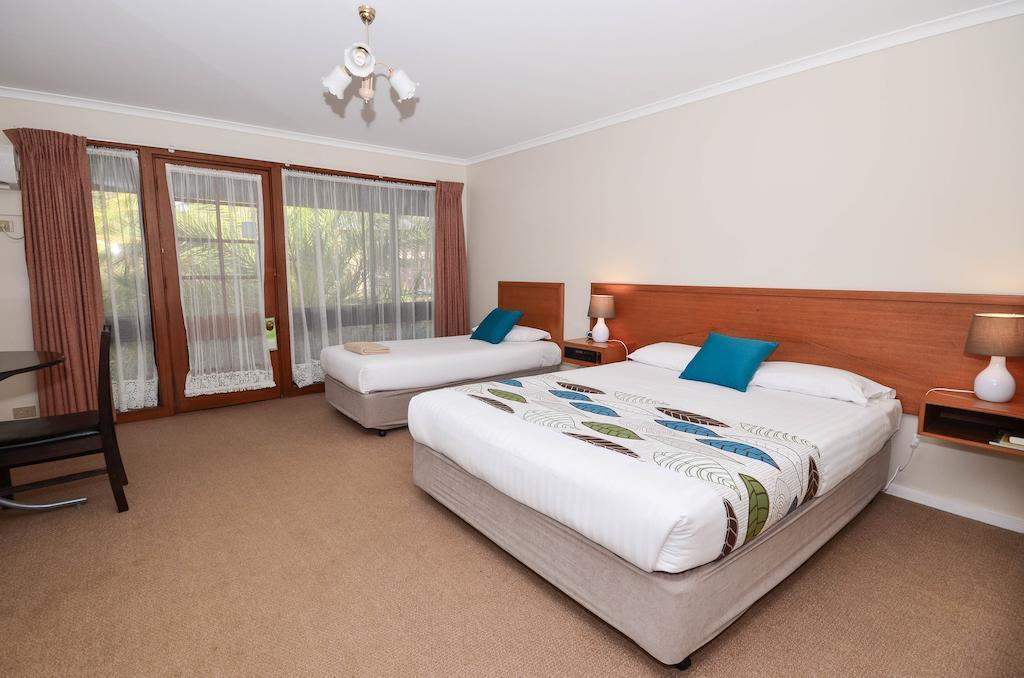 River Country Inn (Adults Only) Moama Bagian luar foto