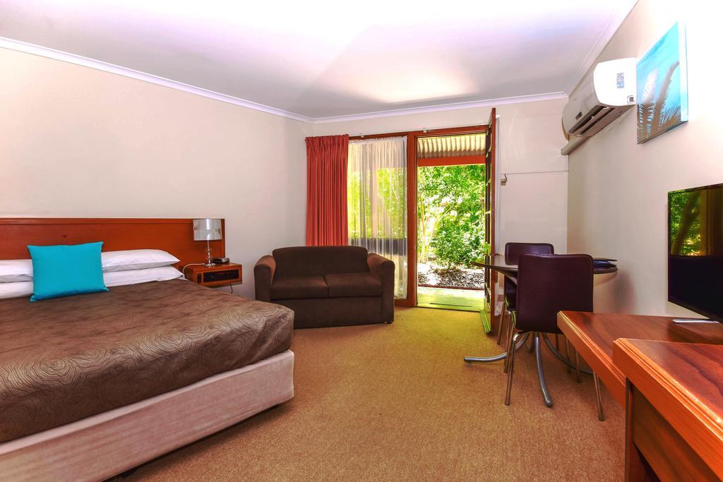 River Country Inn (Adults Only) Moama Bagian luar foto