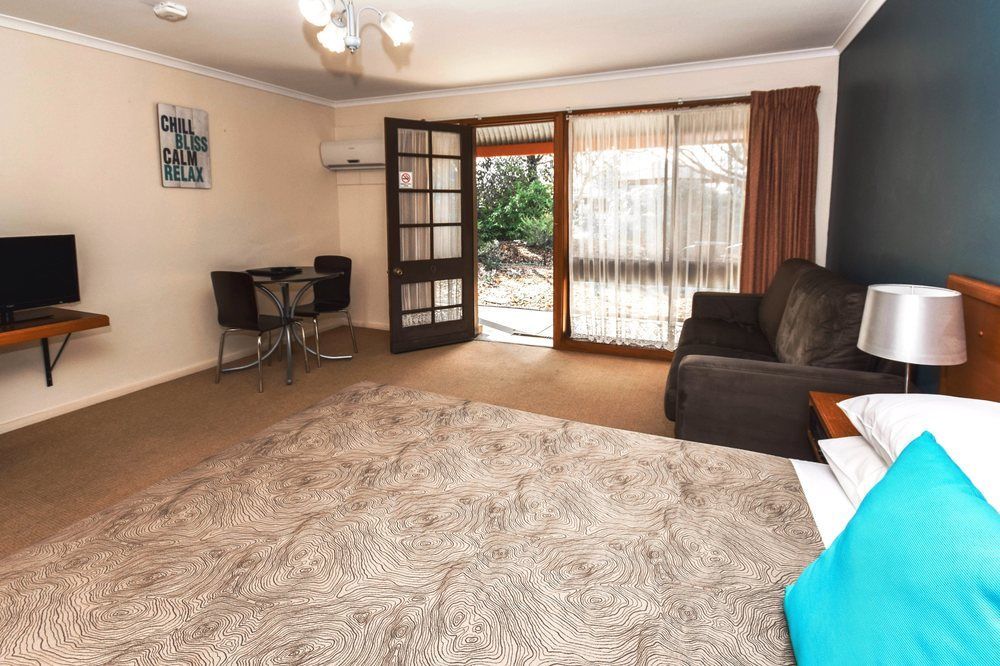 River Country Inn (Adults Only) Moama Bagian luar foto
