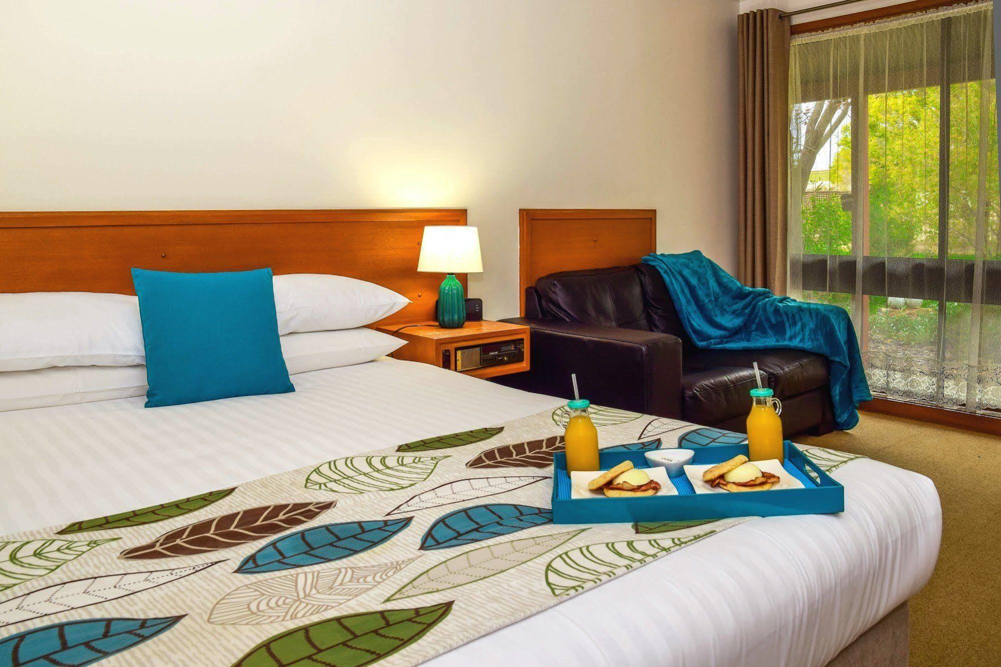 River Country Inn (Adults Only) Moama Bagian luar foto