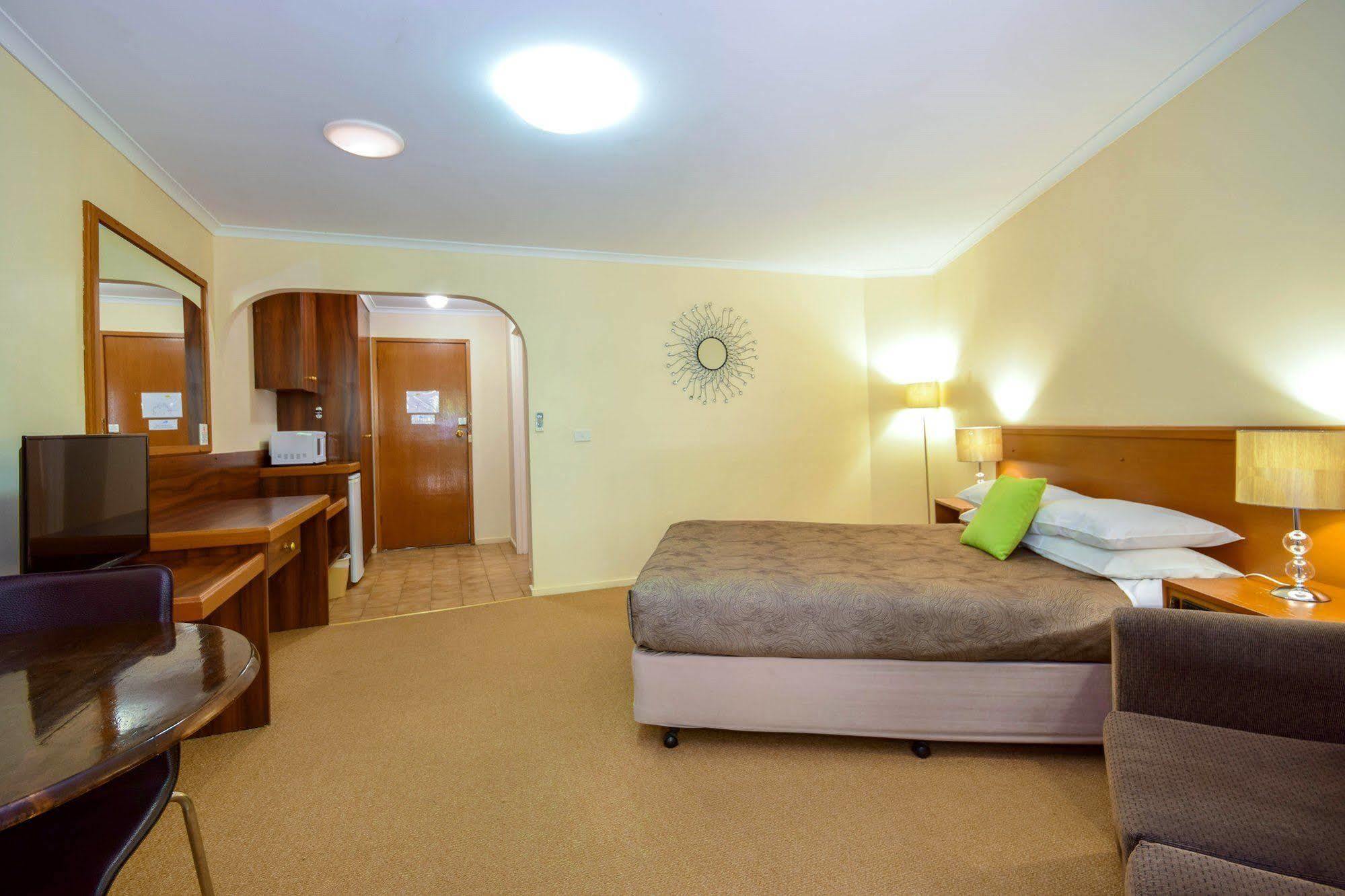 River Country Inn (Adults Only) Moama Bagian luar foto